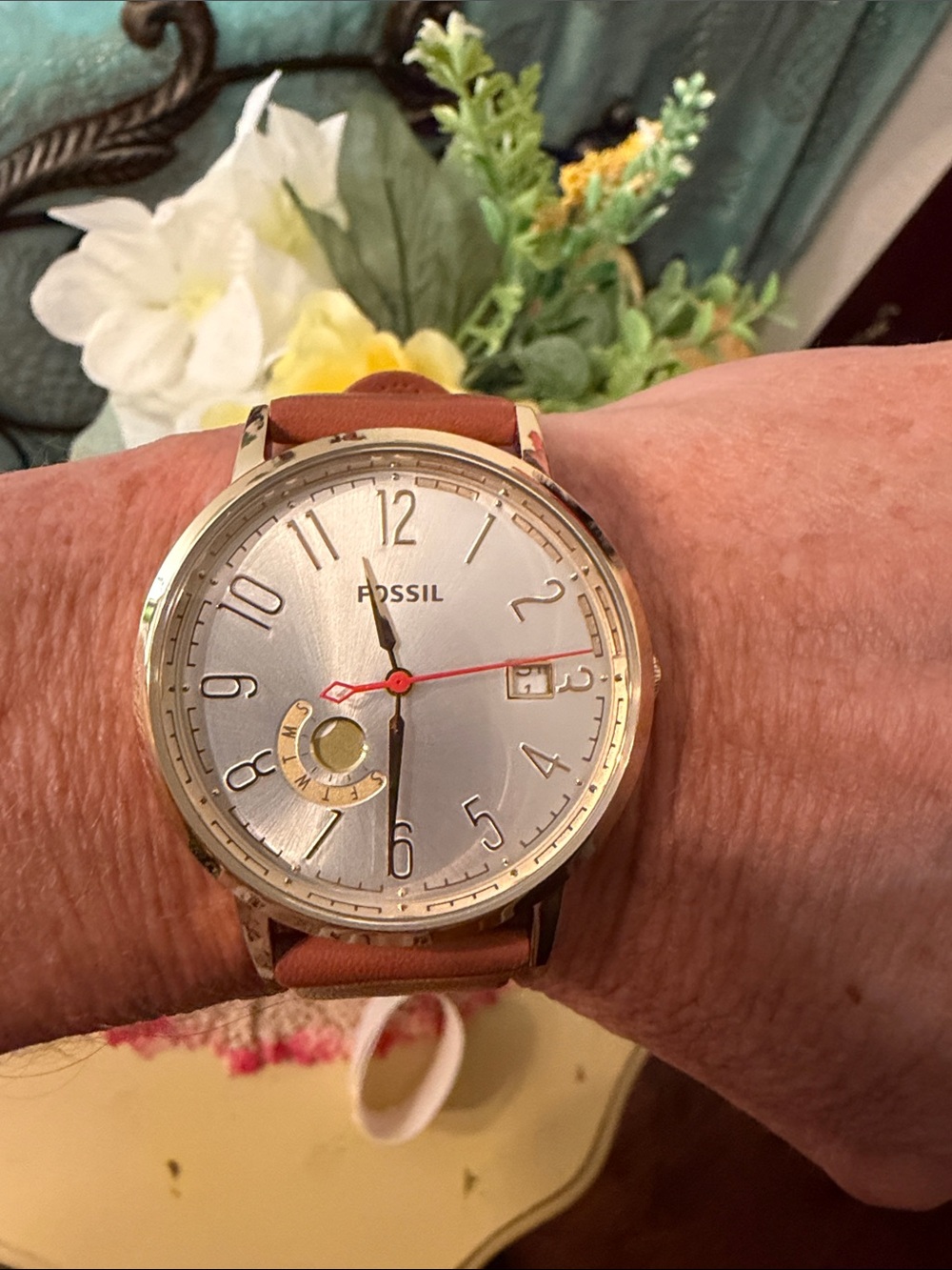 ⏱️⏱️⏱️BOGOHO⏱️⏱️Fossil Silver Dial Watch with Brown Leather Strap - Picture 7 of 10